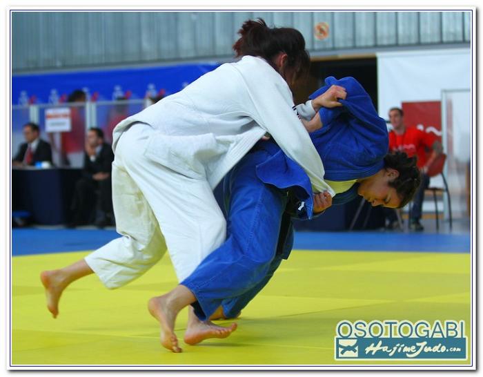 CEU 2011 100020